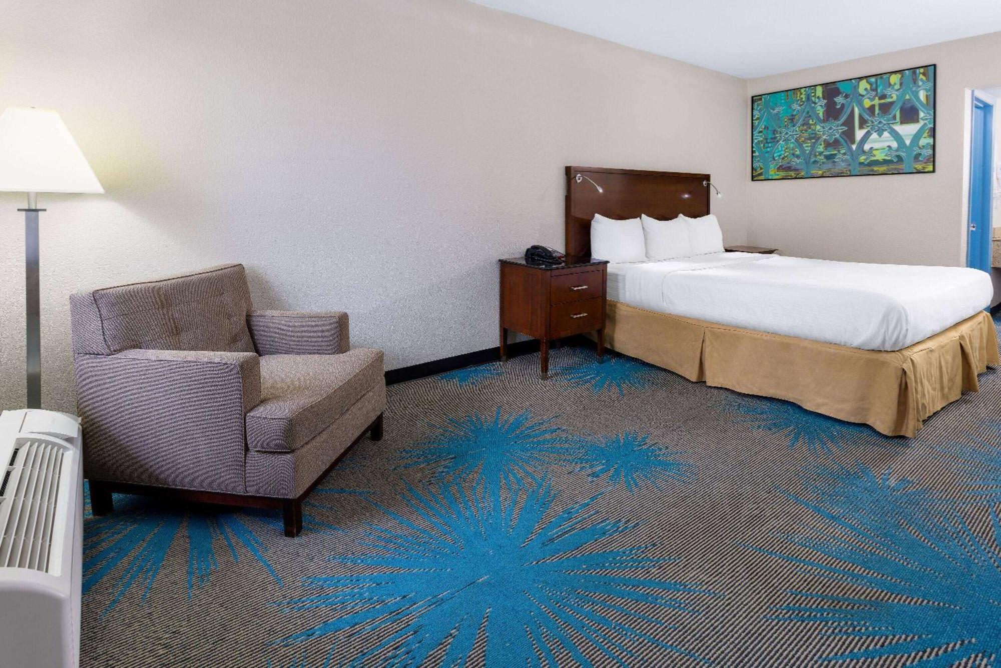 Days Inn By Wyndham Columbia Kültér fotó