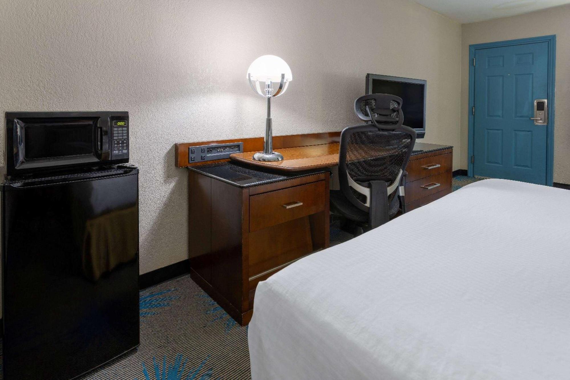 Days Inn By Wyndham Columbia Kültér fotó